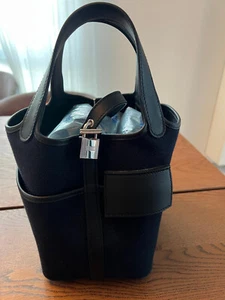Tasche Hermès Picotin Lock 18 – Bleu Marine/Noir – Goéland Leder - Bild 1 von 8