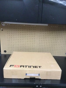 NEW Fortinet FortiSwitch FS-124E-F-POE / FS-124E-POE 24 port managed netwroking - Picture 1 of 4