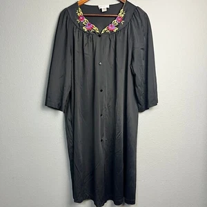 Shadowline Nylon Robe Peignoir Floral Embroidered Neckline Snap Front Closure 1X - Picture 1 of 10