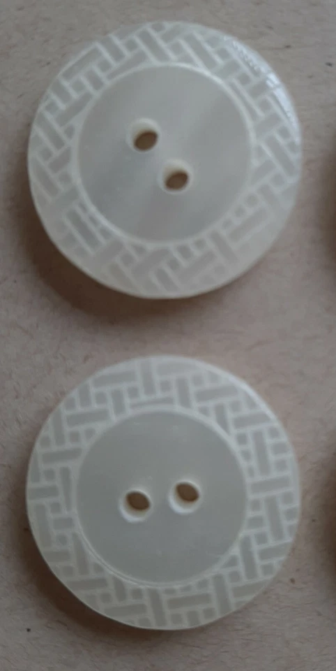 6 x 23mm Off White Woven Effect Border Round Plastic Buttons - SF55h - Image 1 of 1