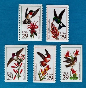 Francobolli Stati Uniti #2642-#2646 29c Colibrì Set Completo di 5 Singoli MNH - Foto 1 di 1
