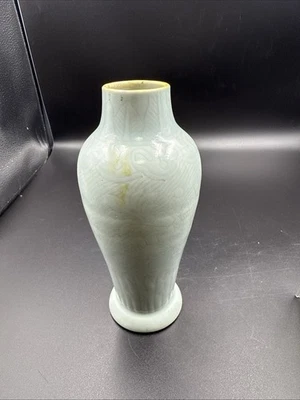 🏺 Jarrón chino Celadon con marca de reinado Yongzheng — 8,5” de alto — grietas reparadas Foto 1 de 4