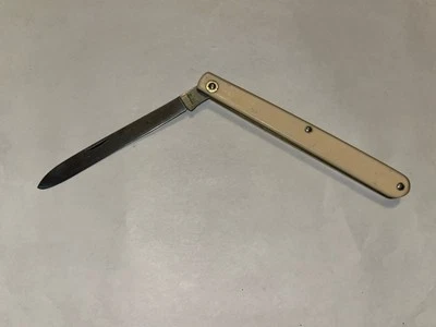 Vintage Schrade  Snoboy SS 102 Melon Produce Razor Blade  Pocket Knife - Image 1 of 4