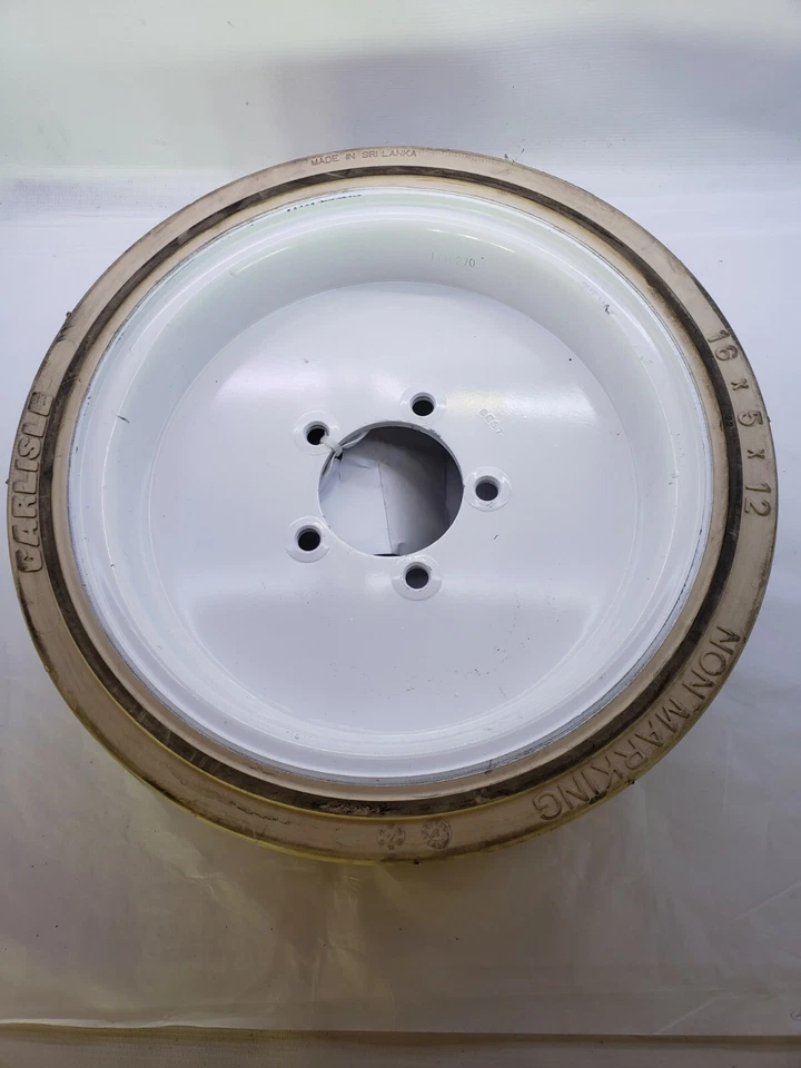 JLG 16x5x12 Carlisle non-marking Wheel / Tire (GUG)