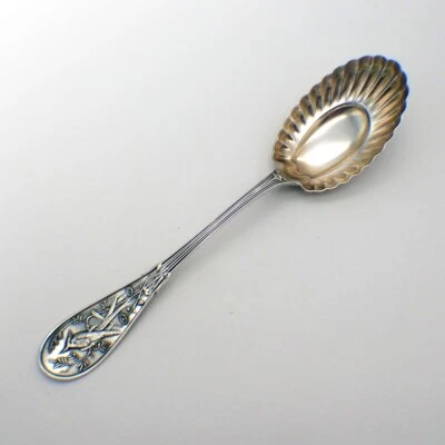 Cuchara de bayas japonesa Tiffany de plata de ley 1871 mono HFI Foto 1 de 4