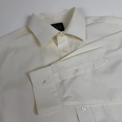 JoS. A. Camisa de vestir Bank Traveler’s Collection, 17-33, ajuste a medida, amarillo pálido Foto 1 de 4