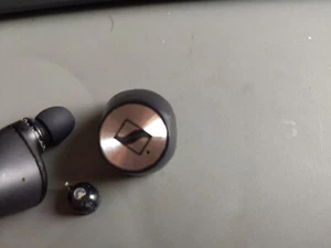 Sennheiser MOMENTUM True Wireless - Bluetooth-In-Ear-Kopfhörer Ersatzteile - Bild 1 von 3