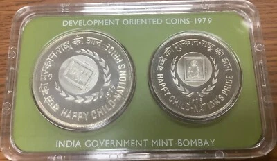 India 2 Coin Development Oriented 1979 Silver Rs 10 f& 50 Proof w/ Cert Silver - Image 1 of 3