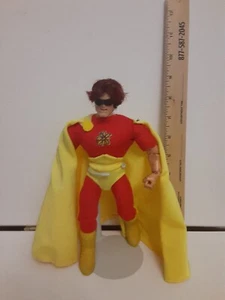 Custom Hyprion Famous Cover Actionfigur - Bild 1 von 2