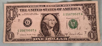 1981 A Series GEORGE WASHINGTON ONE DOLLAR US BILL $1  G  From Chicago, Illinois - Image 1 of 4