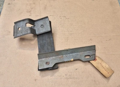 1972-1974 Challenger Barracuda 318 NOS MoPar Muffler REAR SUPPORT HANGER - Image 1 of 3