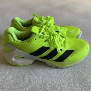 Adidas Adizero Ubersonic 5 Men Size 7 Tennis Pickleball Shoes Lucid Lemon - Picture 1 of 11