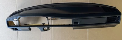 Almohadilla superior salpicadero Mercedes Benz W201 84-93 190E 190D COMO NUEVA* TABLERO negro Foto 1 de 4