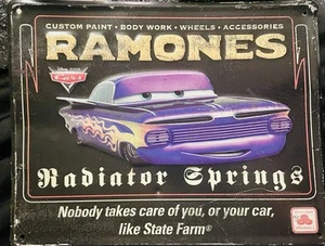 Disney Pixar Cars Film RAMONE VIOLA State Farm Pubblicità Insegna Metallo Decorazione Parete - Foto 1 di 1
