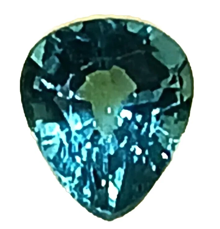 Apatite, Gorgeous, Blue Paraiba Tourmaline Color, Good Cut & eye Clean Gemstone. - Image 1 of 2
