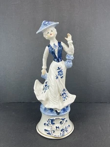 Vintage Capodimonte Colonial Woman Lady Porcelain Statue Blue White - Picture 1 of 11