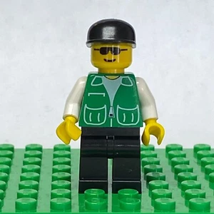 LEGO® Minifig Green Jacket w/LG Pocket Legs Black Sunglasses Classic Town pck021 - Picture 1 of 4