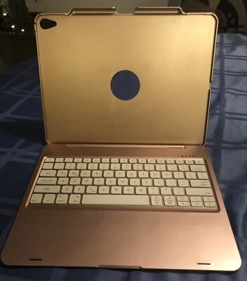 Funda con teclado retroiluminada para iPad 10,2" 2019 y iPad Pro 12,9" 2018 - oro rosa Foto 1 de 4