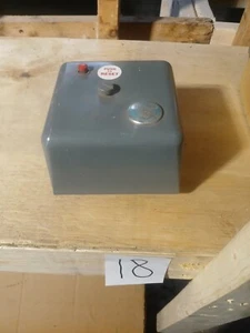 Fireye Model: UVM-3H Flame Safety Protection Control Base - Picture 1 of 4
