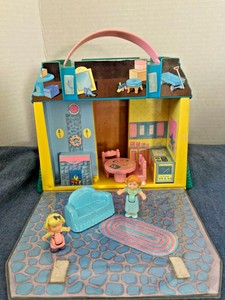 vintage magnetic dollhouse