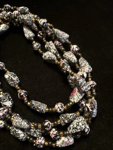 Plastic Beaded Long Necklace Paint Splatter Black White Red Artsy 48” (Lot# 413) - Picture 1 of 5