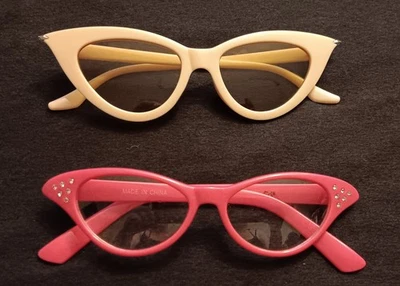 Par de gafas de sol divertidas de moda para niños para uso de juego Foto 1 de 4