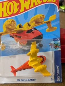 Hot Wheels 2023 Water Bomber #115 Orange/Yellow - Picture 1 of 1
