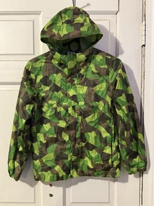 North Face Boy's Jacket Size Medium, 8-10, Green Camouflage  - Picture 1 of 12