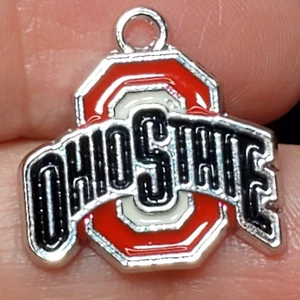Ohio State Buckeyes Football Team Silver Tone Back 1/2" Pendant Red Enamel O - Picture 1 of 4