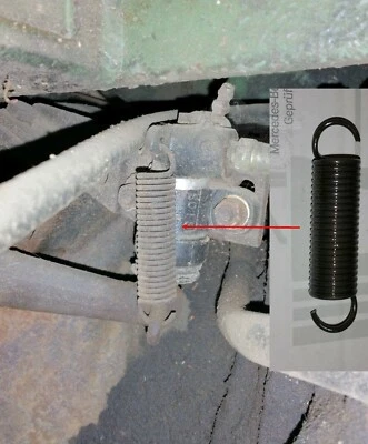 Rückzugfeder Kupplungshebel am Nehmerzylinder Unimog 406,403,404,421 MB Trac 440 - Bild 1 von 2