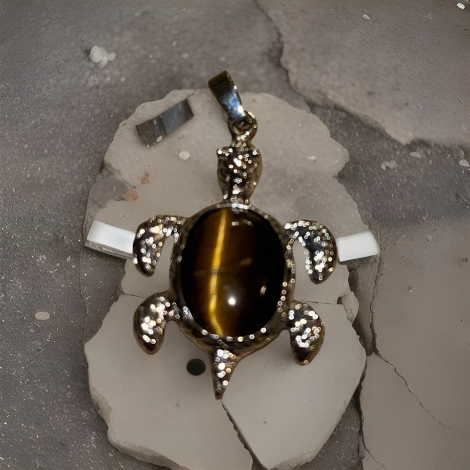 Collar colgante de piedras preciosas naturales tortuga gemas místicas Foto 1 de 4