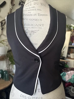 Chaleco Forever 21 clásico negro con ribete blanco para mujer talla pequeña Foto 1 de 4