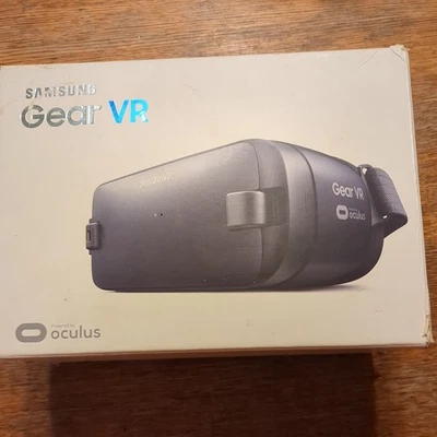 Samsung Gear VR Virtual Reality Headset  Powered By Oculus  - Image 1 of 4
