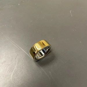 OURA Ring Gen 4 - GOLD - Size 5 - Open Box - New - *RING ONLY* - Picture 1 of 6