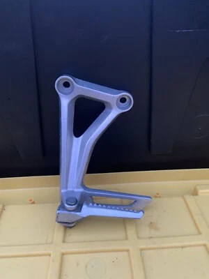 2014-2016 Honda CBR650F Rear Passenger Left Foot Peg OEM Foto 1 de 4