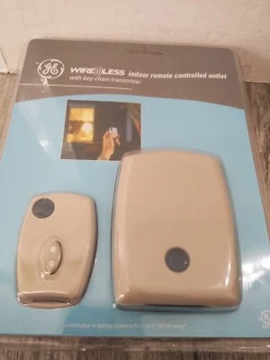 GE WIRELESS Indoor remote control outlet w/ key chain transmitter #RF100 - Image 1 of 4