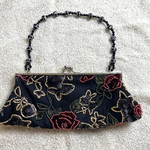 Vintage Black Kiss Lock Purse with Velvet Beaded Floral Classic Romantic - Picture 1 of 9