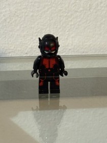LEGO Marvel Super Heroes Ant-Man Hank Pym Minifigure sh0202 Set 76039