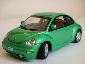 AutoArt 1/43 Volkswagen Beetle sedan die-cast model original packaging box - Picture 1 of 3