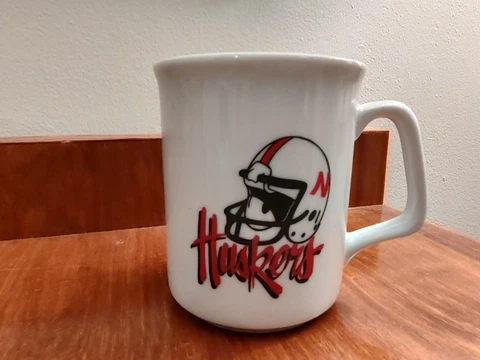Nebraska Cornhuskers Mug Henderson, NE 9 oz Cover