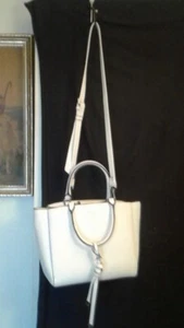 BEAUTIFUL NINE WEST EVERYDAY HANBAG, VERY GOOD CONDITION AT DISCOUNT PRICE - Picture 1 of 10