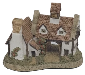 David Winter Collection THE SCHOOL HOUSE 1985 Made Hand Painted In Great Britain - Picture 1 of 9