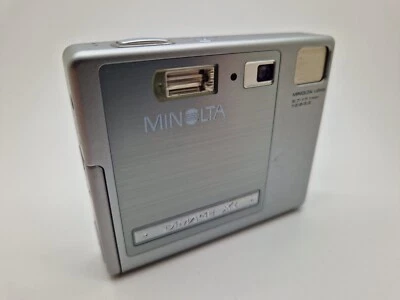 NrMint Working Minolta Dimage Xi 3.2MP Compact Digital Camera With Charger - Image 1 of 4