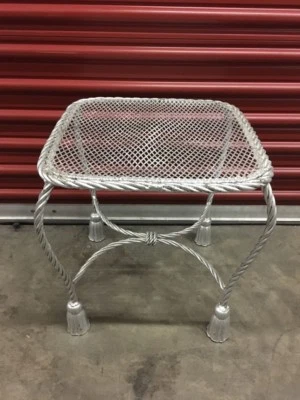 Asiento de cuerda y borla Hollywood Regency banco de culpa italiana hoja plateada  Foto 1 de 4