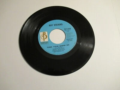 Ray Stevens: Turn Your Radio On / Loving You On Paper / 45 Rpm 1971 / NM - Image 1 of 2