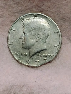 1972 D ~ 50C KENNEDY HALF DOLLAR ~ AU ~ CLIPPED PLANCHET ERROR - Picture 1 of 4