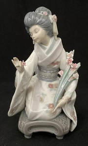 Lladro - KYIOKO #1450 Japanese Geisha Porcelain Figurine Vintage Retired - Picture 1 of 14