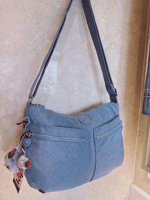 Bolso Bandolera Kipling Izellah Haze Azul 13"W Hipster Nuevo con Etiquetas Foto 1 de 4