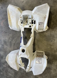 2006 SUZUKI LT-Z50 LTZ50 WHITE PLASTIC BODY TANK CENTER FENDER B 47311-43G00-30H - Bild 1 von 18