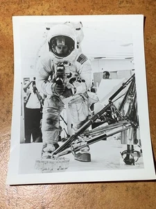 Gruppe von sechs NASA-Fotos  - Bild 1 von 13